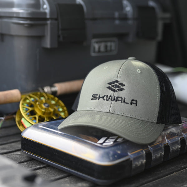 Icon Mid Trucker Hat – Skwala Fishing